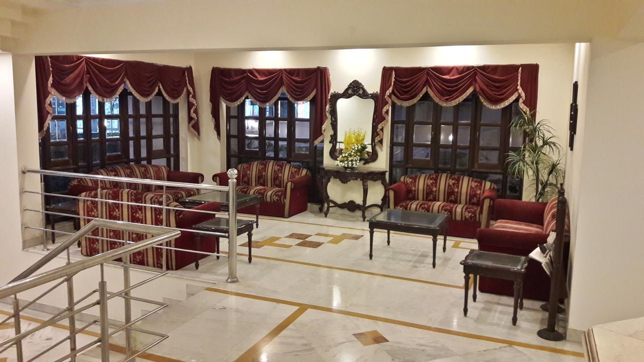 Hotel Shiva Residency Дехрадун Екстериор снимка
